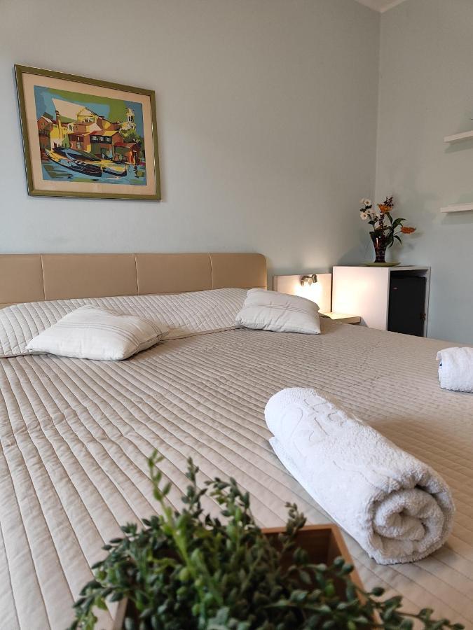 Rooms Ena Rovinj Exterior foto